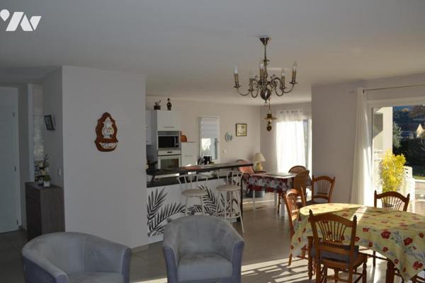 BELLE VILLA AVEC TERRAI NATTENANT DE 656 m²