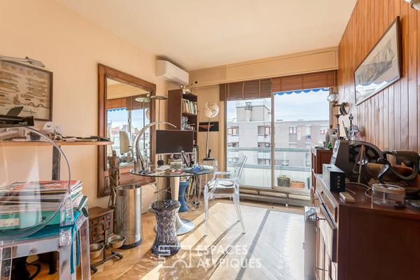 Appartement en dernier etage avec balcon, vue et stationnement