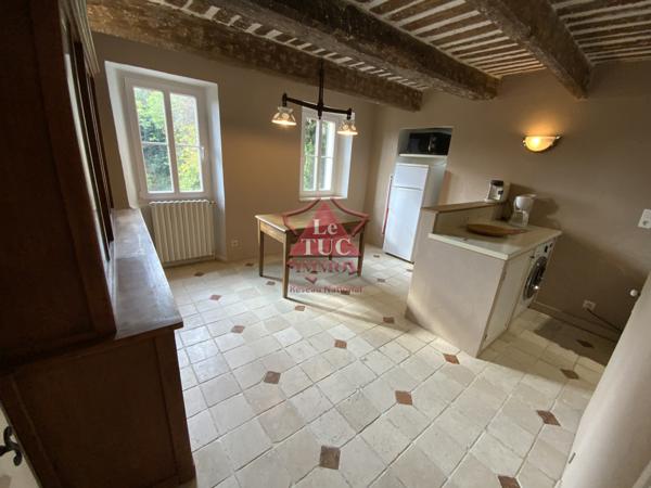 Location meublé Grasse est limite MAGAGNOSC Partie de maison bastide avec jardinet et parking  Grasse (06130)