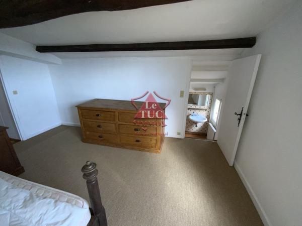 Location meublé Grasse est limite MAGAGNOSC Partie de maison bastide avec jardinet et parking  Grasse (06130)