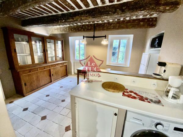 Location meublé Grasse est limite MAGAGNOSC Partie de maison bastide avec jardinet et parking  Grasse (06130)