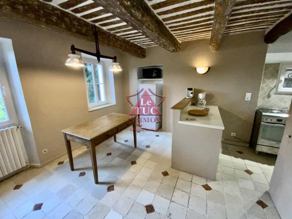 Location meublé Grasse est limite MAGAGNOSC Partie de maison bastide avec jardinet et parking  Grasse (06130)