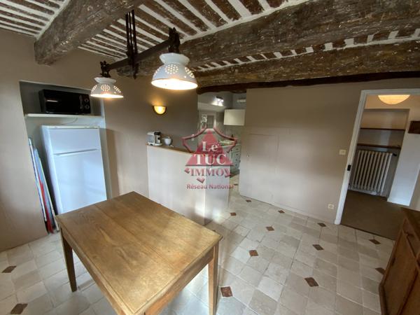 Location meublé Grasse est limite MAGAGNOSC Partie de maison bastide avec jardinet et parking  Grasse (06130)