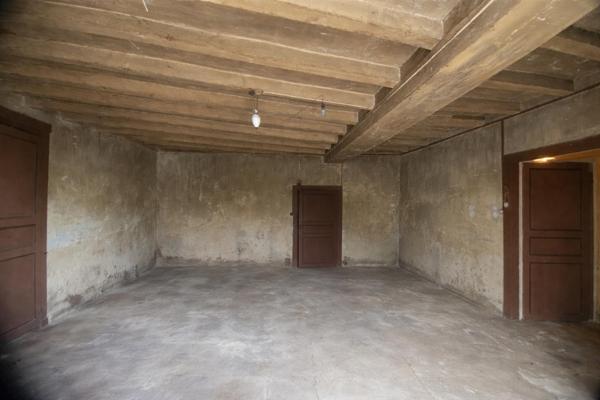 Deux garages + maison à restaurer- jardin - Mondoubleau