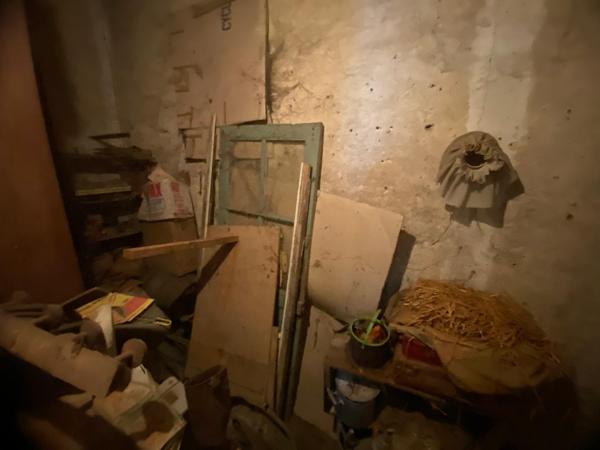 Deux garages + maison à restaurer- jardin - Mondoubleau