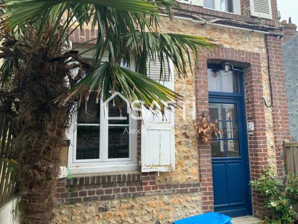 La maison et sa cour