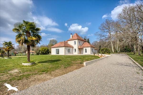 Maison à vendre 466 400 € Saint-Astier 7 p 181 m² DPE A