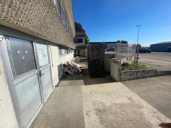 Bureaux à louer à VAL DE REUIL 27100