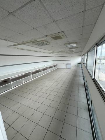 LA ROCHE-SUR-YON - 130m² - BUREAUX À LOUER