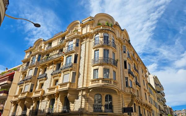 Appartement à vendre    3 pièces • 71,01 m2 Nice