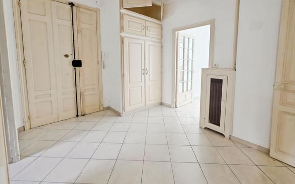 Appartement à vendre    3 pièces • 71,01 m2 Nice