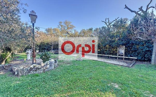 Maison à vendre    8 pièces •  Porto-Vecchio