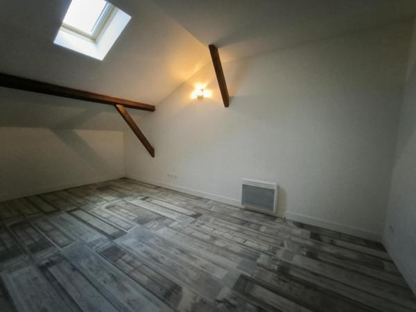 TRES BEL APPARTEMENT SPACIEUX, LUMINEUX AU COEUR DE PONS