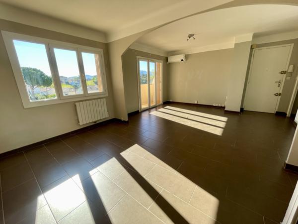 Appartement T3 à Saint Barnabé au calme