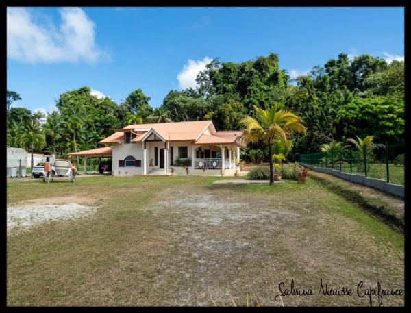 Maison T5 meublée – 119 m² – Hameau Préfontaine – Grand terrain 2 400 m²