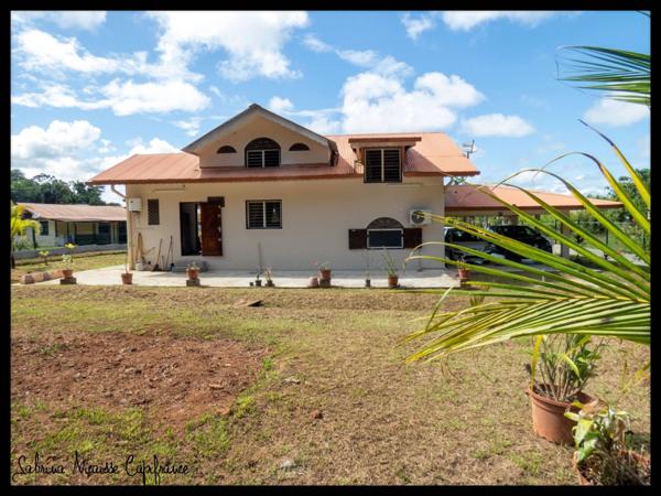 Maison T5 meublée – 119 m² – Hameau Préfontaine – Grand terrain 2 400 m²