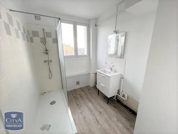 Appartement à louer 5 pièces 103.07m²