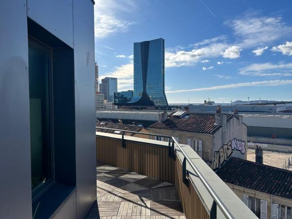 Bureaux ERP à louer - proximité immédiate Euromediterranée et autoroutes - 13015 Marseille