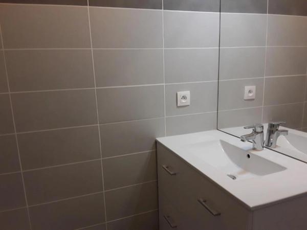 Opportunité à Théza – T2 avec grand balcon et parking