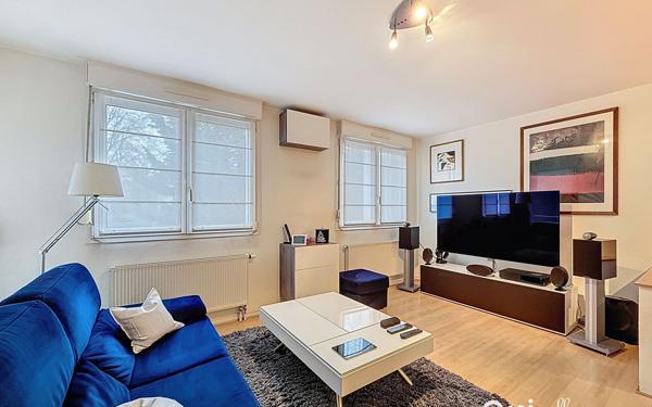 Appartement à vendre    2 pièces • 43 m2 Strasbourg