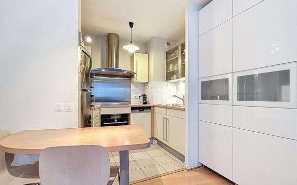 Appartement à vendre    2 pièces • 43 m2 Strasbourg