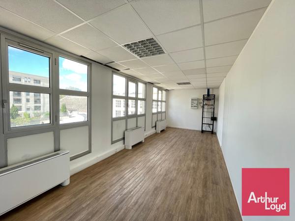 Bureaux à louer à Montpellier quartier Antigone emplacement privilégié