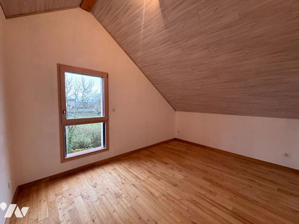 Maison récente sur les hauteurs de Figeac