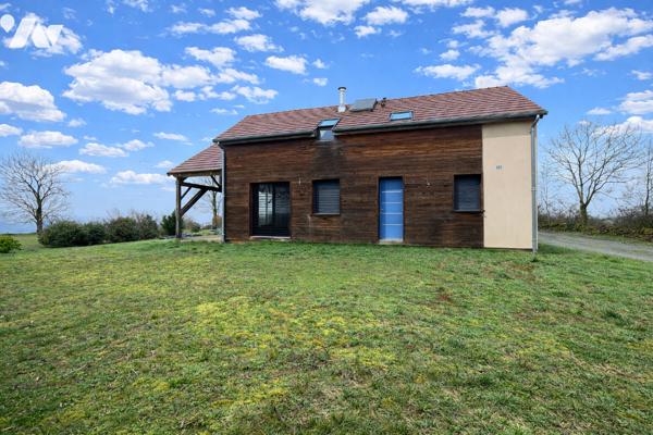 Maison récente sur les hauteurs de Figeac