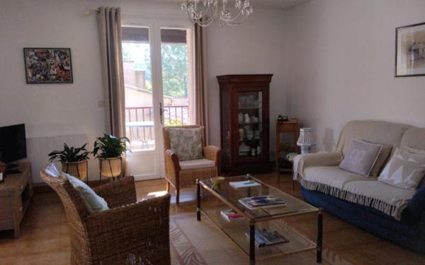 Appartement à vendre    3 pièces • 79 024 m2 Gréoux-les-Bains