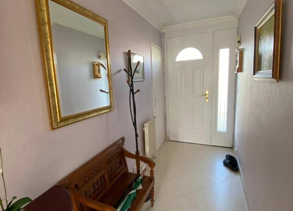 Maison à louer    6 pièces • 151 m2 Montigny-le-Bretonneux