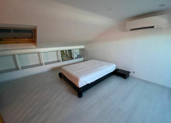 Maison à louer    6 pièces • 151 m2 Montigny-le-Bretonneux