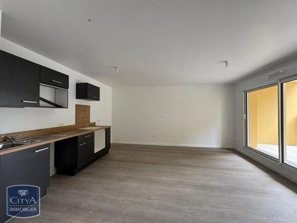 Appartement à louer 3 pièces 61.82m² Chartres (28000)