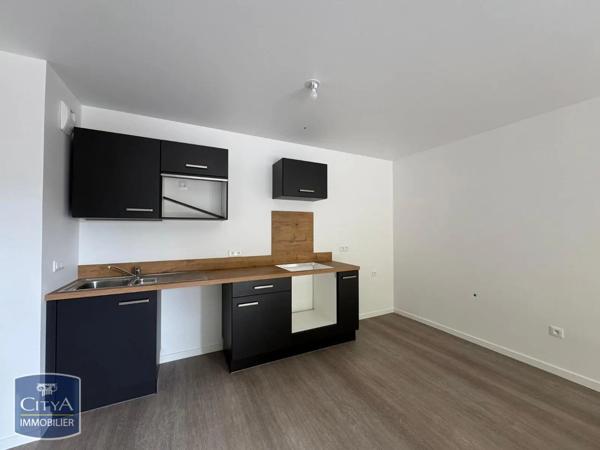 Appartement à louer 3 pièces 61.82m² Chartres (28000)