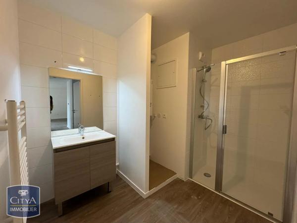 Appartement à louer 3 pièces 61.82m² Chartres (28000)