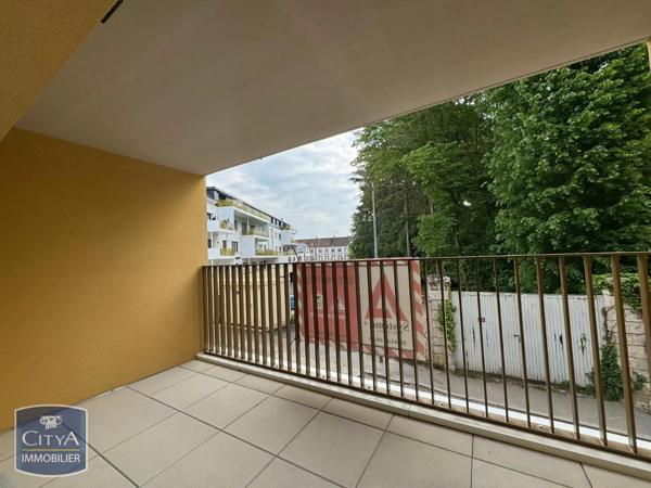 Appartement à louer 3 pièces 61.82m² Chartres (28000)