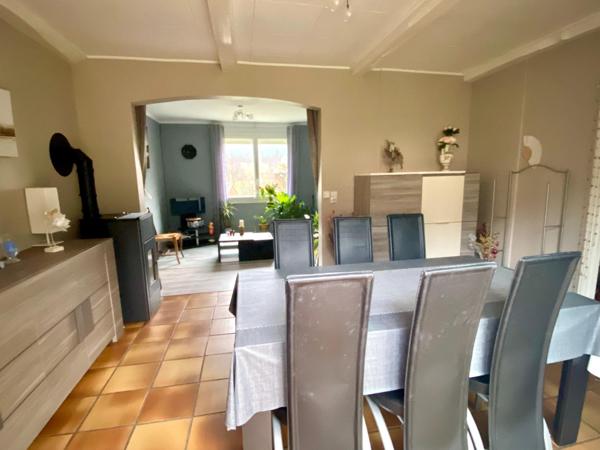 maison avec garage et terrain attenant