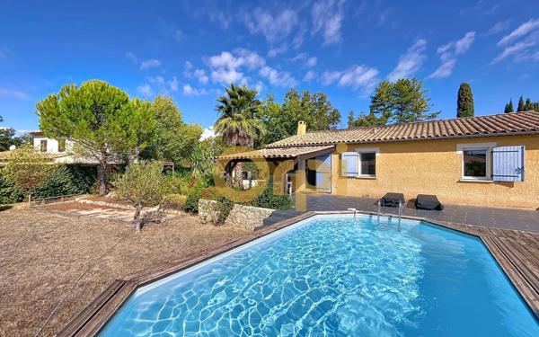 Maison à vendre    5 pièces • 99 m2 Bagnols-en-Forêt