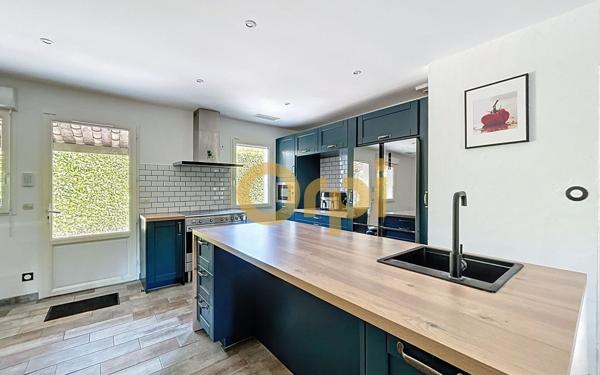 Maison à vendre    5 pièces • 99 m2 Bagnols-en-Forêt