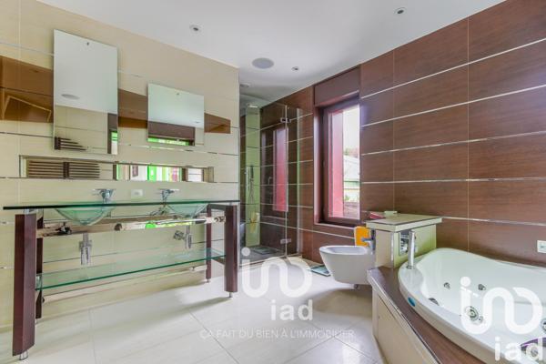 Maison à vendre 11 pièces 299 m² Mantes-la-Jolie