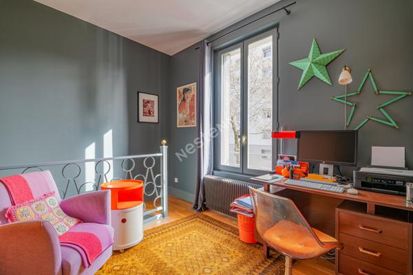 MAISON 110 m² , VILLEURBANNE FLACHET, TERRASSE, CAVE, GARAGE en sus.