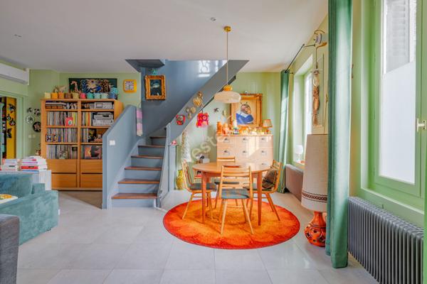 MAISON 110 m² , VILLEURBANNE FLACHET, TERRASSE, CAVE, GARAGE en sus.