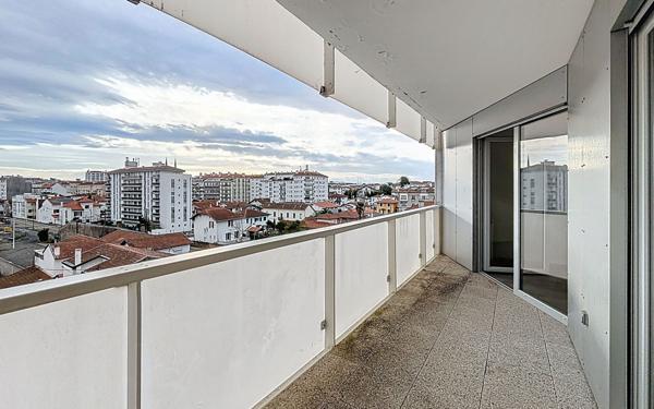 Appartement à vendre    1 pièce • 49,91 m2 Bayonne