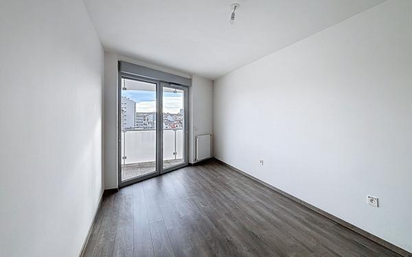 Appartement à vendre    1 pièce • 49,91 m2 Bayonne