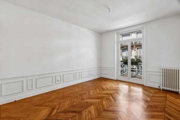 Vente Appartement de luxe Paris 8 3 Pièces 125 m²