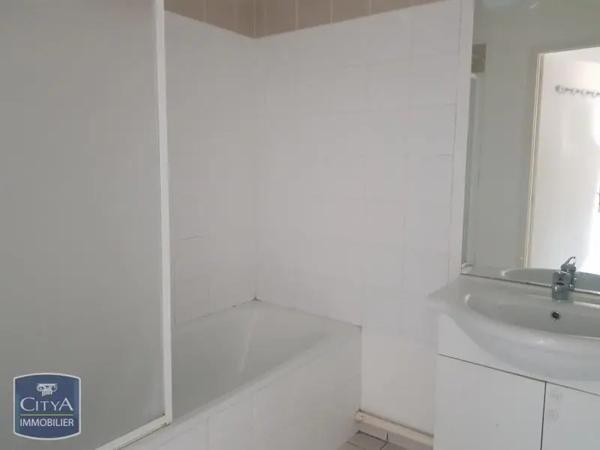 Appartement à louer 3 pièces 64.9m² Sillery (51500)