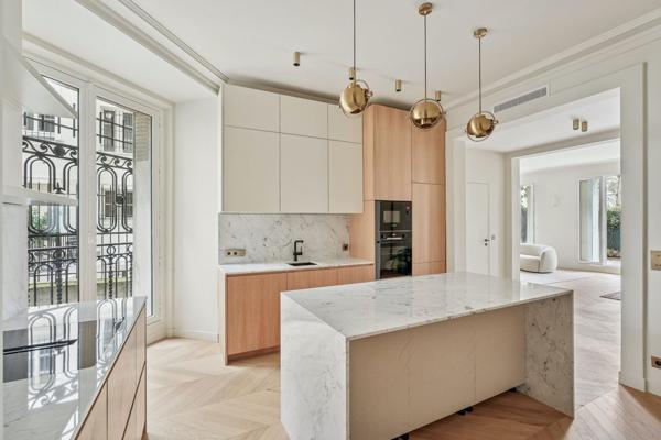 Vente Appartement de luxe Paris 7 6 Pièces 180 m²