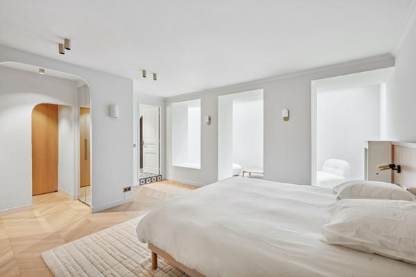 Vente Appartement de luxe Paris 7 6 Pièces 180 m²