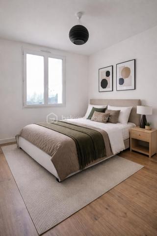 Envie de poser vos valises sans travaux ? Cette maison de plain-pied de 74 m², entièrement rénovée et mitoyenne d’un seul côté, a tout pour plaire.
Dès l’entrée, vous découvrez une superbe pièce de vie d’environ 42 m², baignée de lumière, avec sa cuisine ouverte aménagée – un vrai espace convivial pour partager de beaux moments.
Le tout accompagné de 2 chambres confortables, 1 salle d’eau moderne et 1 WC indépendant

À l’extérieur, un jardin arboré exposé plein sud, idéal pour profiter des beaux jours en toute tranquillité 

Les atouts qui font la différence :
- Chauffage au sol
- Volets roulants électriques
- Rénovation récente
- Luminosité exceptionnelle
- Environnement calme et verdoyant

À proximité immédiate des transports, commerces et écoles

Une maison clé en main, parfaite pour un couple, une famille ou un investissement serein.

Une opportunité à ne pas laisser passer !