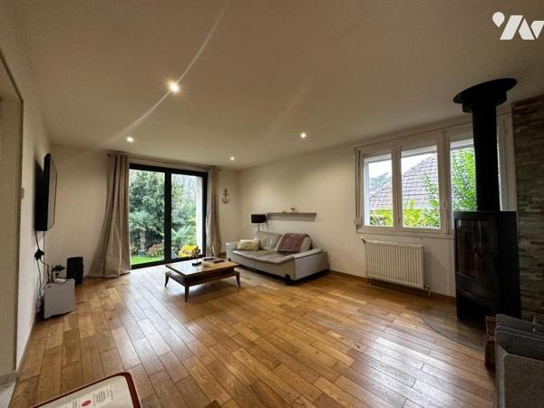 EN EXCLUSIVITE, GUINES