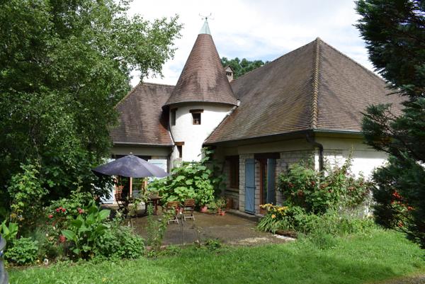 Pontarlier (25300) REVERMONT JURASSIEN SUPERBE PROPRIETE